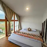 Cottage Linggayoni Dieng 2